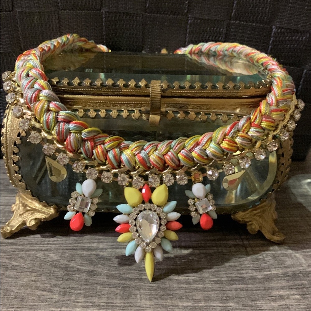 Costume jewelry rope braid necklace